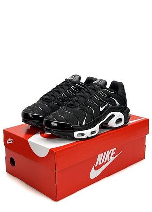 Nike air max plus black white 3