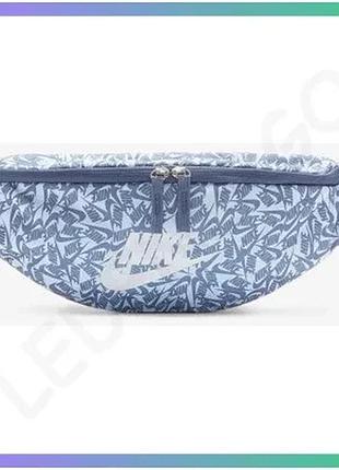 Сумка на пояс nike nk heritage waistpck блакитна біла унісекс для телефону та дрібниць 41х10х15 см sku_fd5593-491