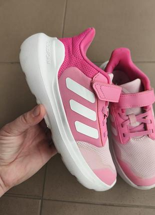 Оригінальні кросівки adidas