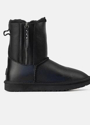 Чорні жіночі уггі ugg classic mini ii zip boot leather black х угг міні 36