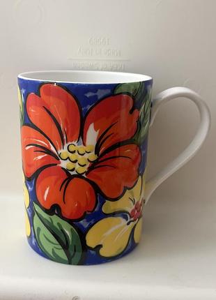 Порцелянова кружка  queen's  великобританія."fine bone china", що вказує на  високоякісну кістяну порцеляну.модель має назву "espania"
