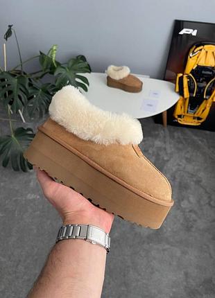 Жіночі бежеві сліпперс ugg coquette platform chestnut х клог 36