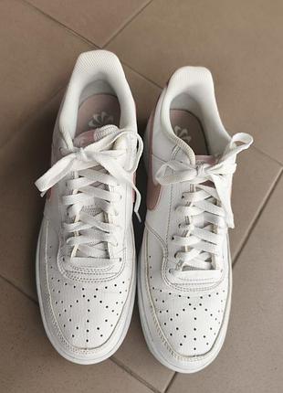 Оригинальные кроссовки nike