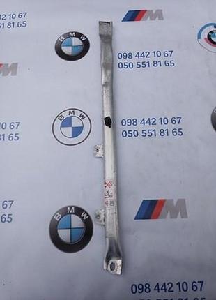 Розпірка склянки права bmw x3 f25 x4 f26 51617210320