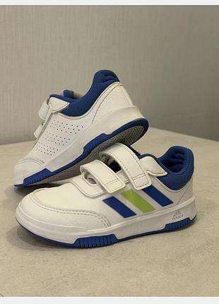 Кросівки adidas на липучках