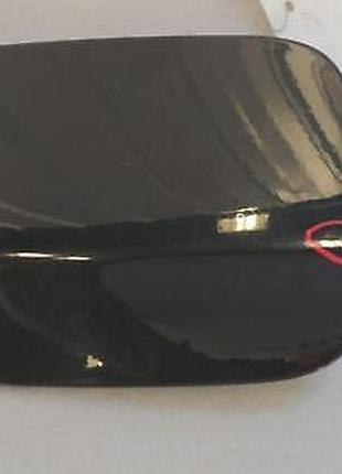 Кришка лючок бака (чорна) bmw x5 e70 7546830