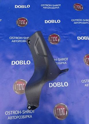 Декоративна накладка правого порогу r fiat doblo фіат добло opel combo d комбо 09-18 263 кузов 735489666, 735489666dx