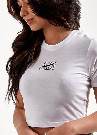 Нова біла вкорочена футболка топ-майка nike tee slim air dn5852-100
