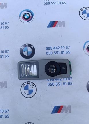 Плафон салону в стелю задній правий r bmw x5 e70 x6 e71 07-13 бмв 63316972974, 6972974