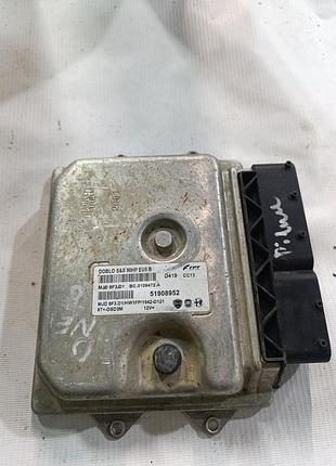 Блок управління двигуном ебу fiat doblo 1.3 mjt 51908952 euro5