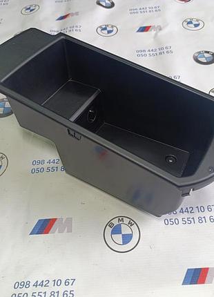 Бардачок подлокотника центральной консоли bmw x3 f25 x4 f26 11-17 ящик бмв ф25 ф26 105022979, 9184500