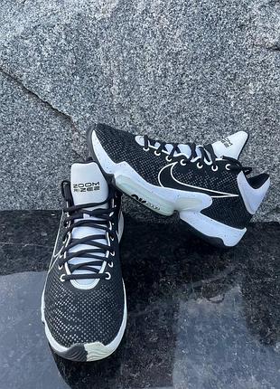 44p nike zoom rize 2