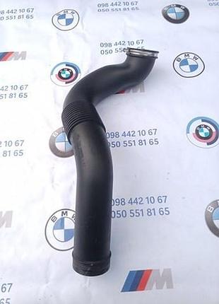 Патрубок повітряний, витрата на повітря bmw 13717616933