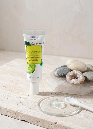 Освіжаюча маска для шкіри навколо очей korres cucumber anti-fatigue eye mask, 8 мл (нова)