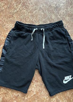 Чоловічі трикотажні шорти nike з лампасами (оригінал, розмір s) / чорні шорти найк