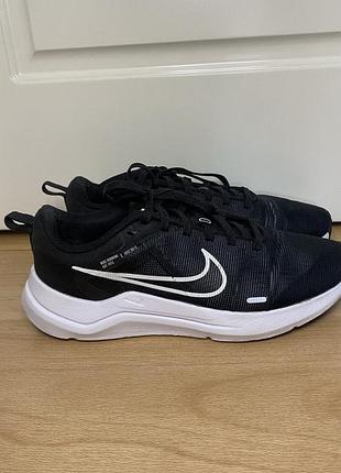 Кросівки nike р.38