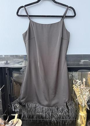 Жіноча чорна сукня gepur couture з пір’ям, s