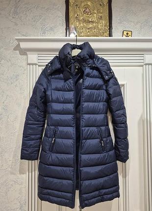 Стильний пуховик guess