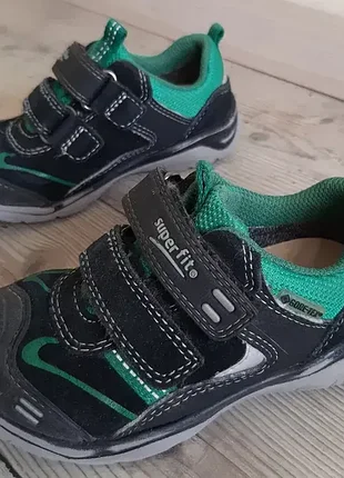 Кожаные кроссовки superfit gore-tex (р.24)