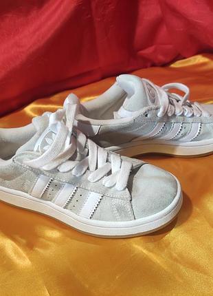 Стильні  замшеві кросівки, adidas campus