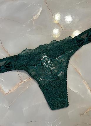 Мереживні трусики стрінги з бантиками люкс серії victoria’s secret розмір хс с