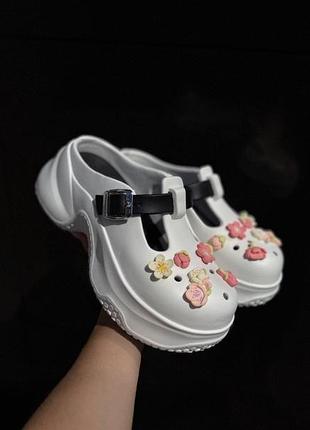 Кроксы белые, женские