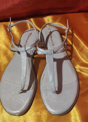 Стильные женские босоножки tamaris