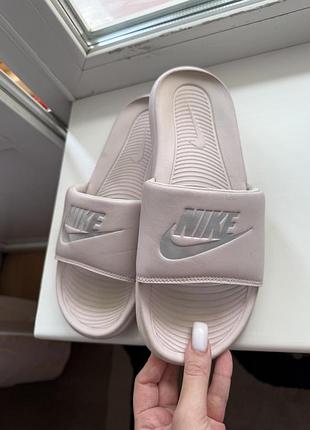 Шльопки nike