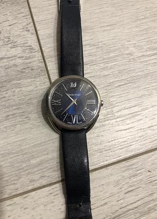Годинник swarovski