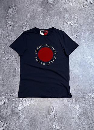 Футболка tommy hilfiger tokyo japan s розмір оригінал синя чоловіча