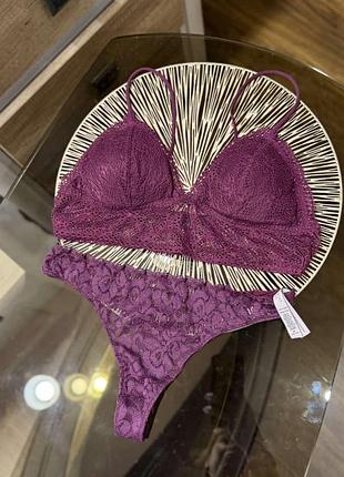 Набір спідньої білизни від бренду victorias secret
