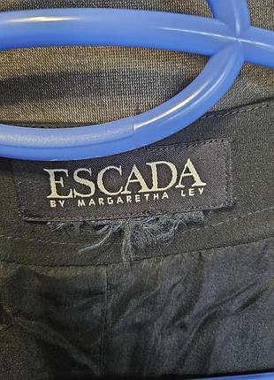 Платье  escada 2