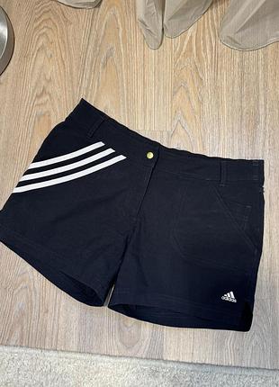 Шорти adidas з низькою посадкою
