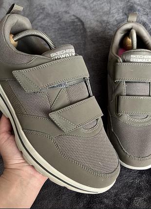 Чоловічі кросівки skechers go walk. p. 42. ідеал!!!