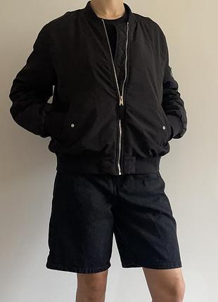Бомбер чорний