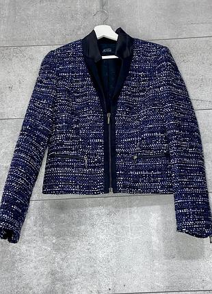 Твідовий жакет від бренду guess