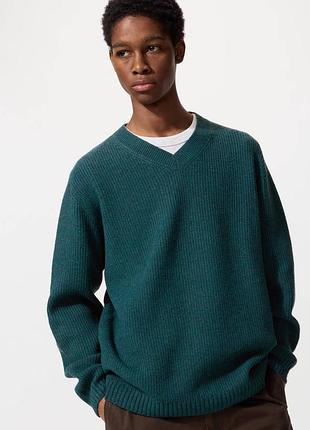 Текстурний 3d-в'язаний светр uniqlo з безшовної пряжі soufflé