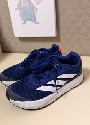 Кросівки adidas