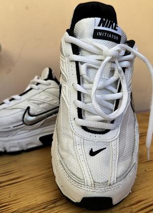 Кросівки nike initiator