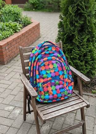 В хорошем состоянии, вместительный и удобный рюкзак coolpack для школы всего за 600 грн в отличном состоянии вместительный и удобный рюкзак st.right всего за 650 грн