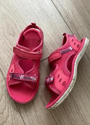 Сандалі clarks 29 розмір, устілка 18,3 см, чудовий стан