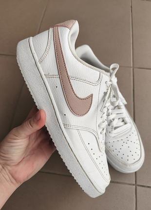 Оригинальные кроссовки nike