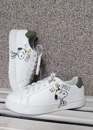 Кросівки peanuts