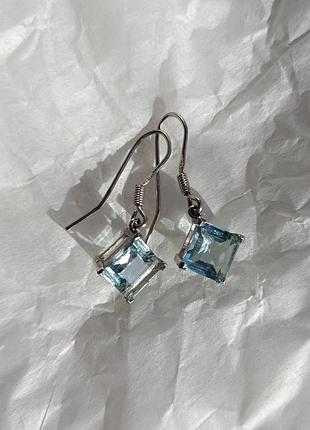 Срібні сережки підвіски з блакитними каменями sribna kraina