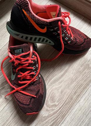 Кросівки nike для бігу/спортзалу