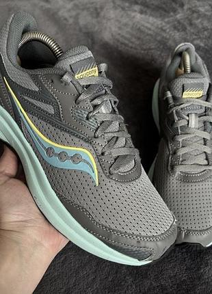 Чоловічі кросівки saucony cohesion. p. 40,5.