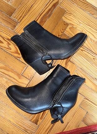 Ботильйони sketchers чорні шкіряні