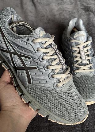 Жіночі кросівки asics gel-qvantumi 80. p. 40. хороший стан!!!
