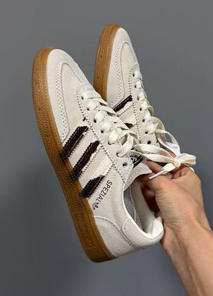 Adidas spezial
light beige / cow print