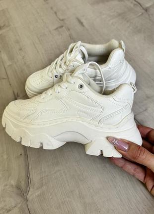 Кросівки zara